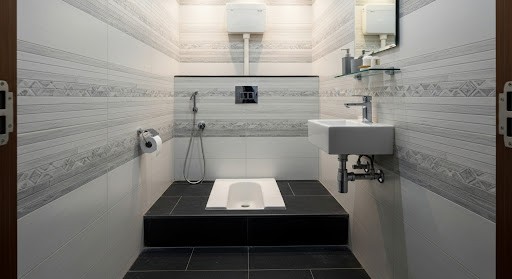 Slimline Back-to-Wall WC with Dual Flush